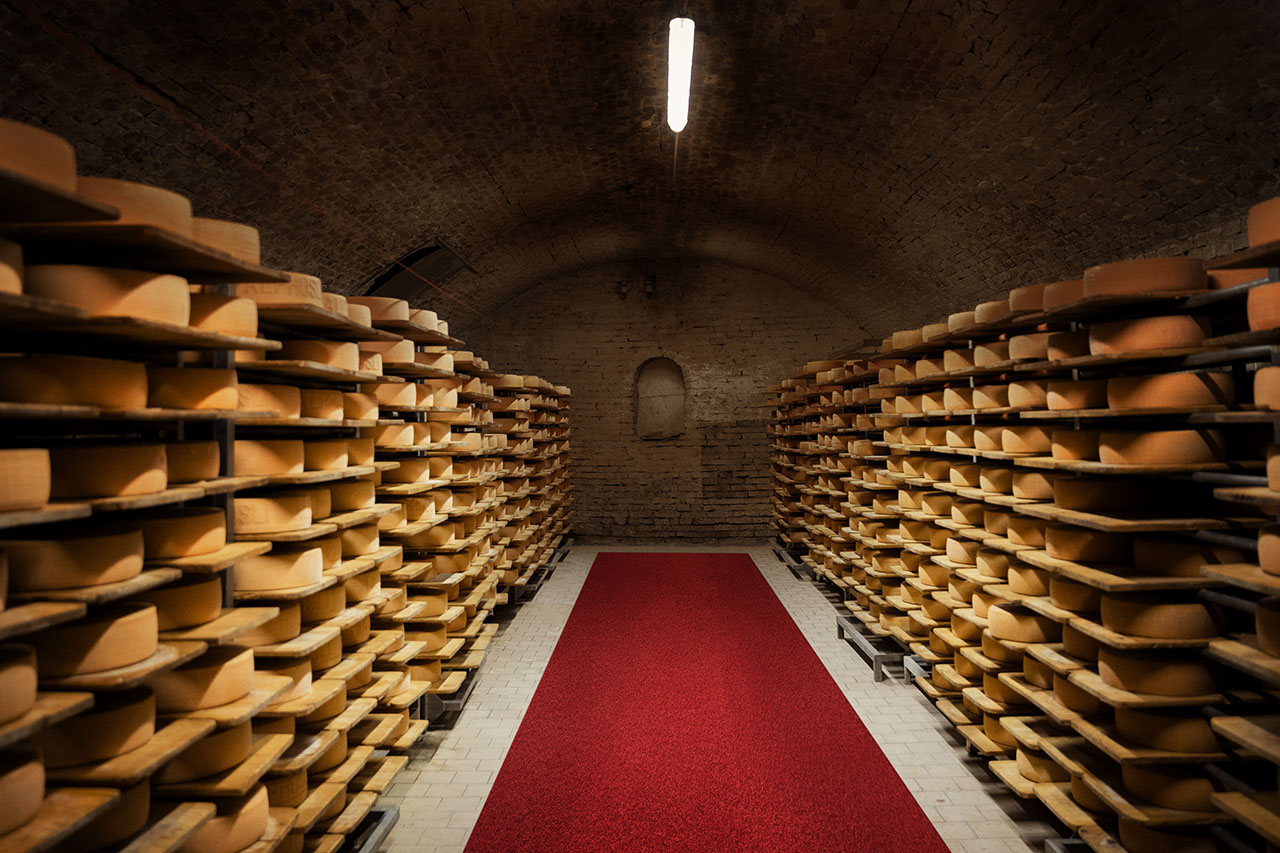 Koch-Cheese Höhle innen Käsereifung